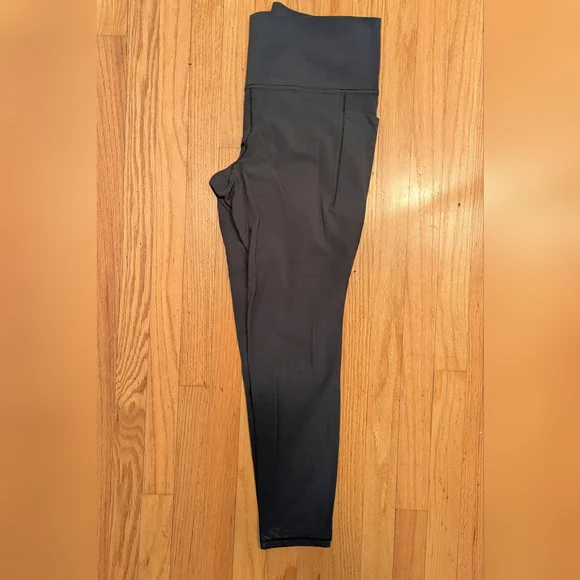 WOMEN'S ATHLETA STASH HIGH RISE LEGGING - Picture 2 of 4